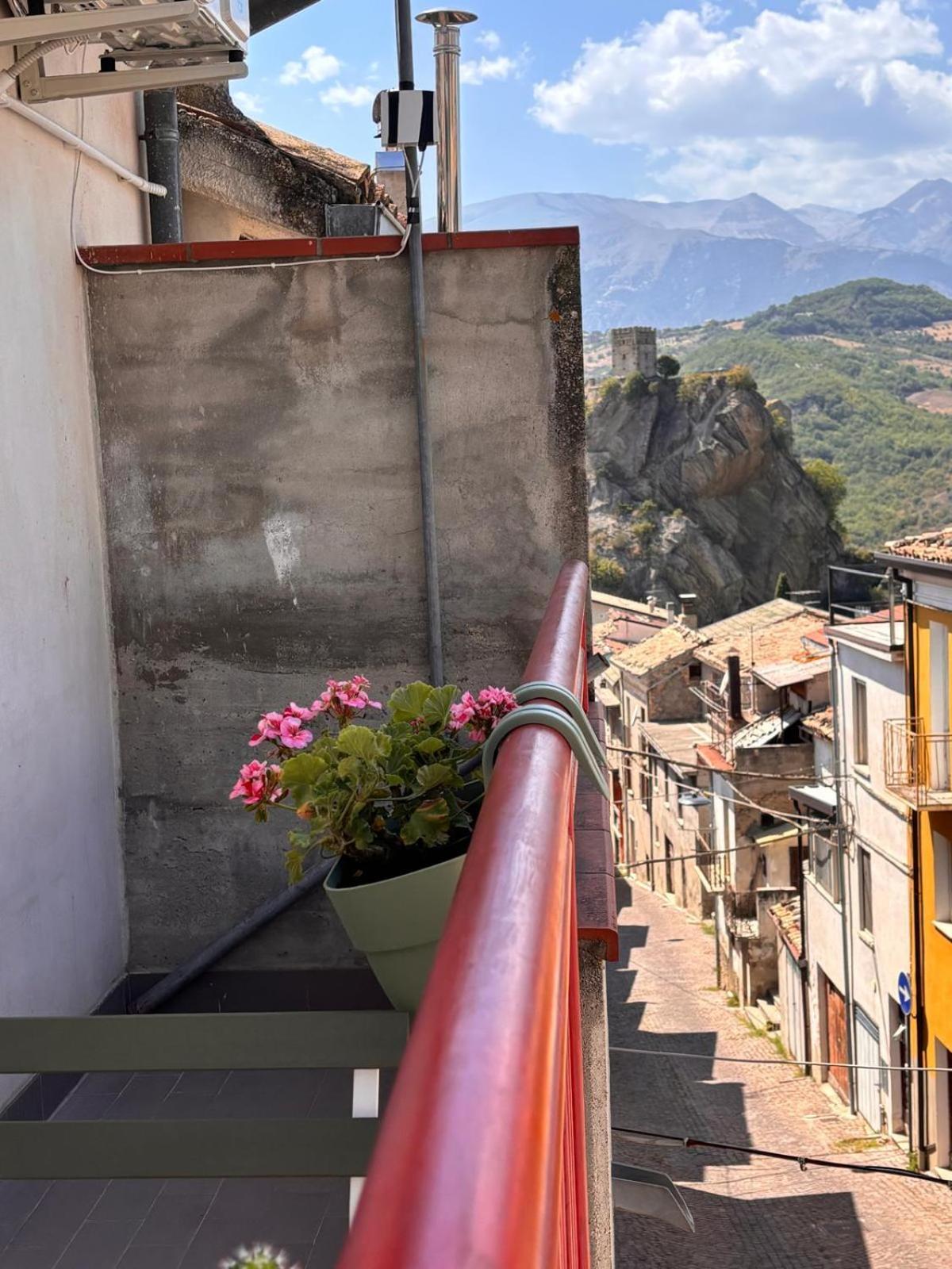 La Ginestra Apartment Roccascalegna Екстериор снимка